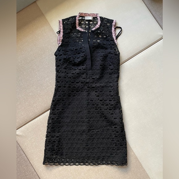 Sandro Black Sleeveless Lace Dress is available for purchase on au PAY  Market - Imported Goods Online Store Co.Ltd. | au PAY Market - Online  Shopping Site